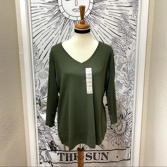 🌈 Beautiful everyday comfort top - Picture 2 of 11